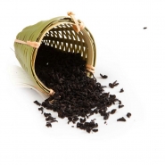 Atrakcyjny i innowacyjny prezent sk�adaj�cy si� z ekskluzywnej herbaty li�ciastej LoyalTea ? (25g), pochodz�cej z najlepszych plantacji na Sri Lance oraz r�cznie wykonanego zaparzacza z bambusa, wielokrotnego u�ytku (V7591-07)
